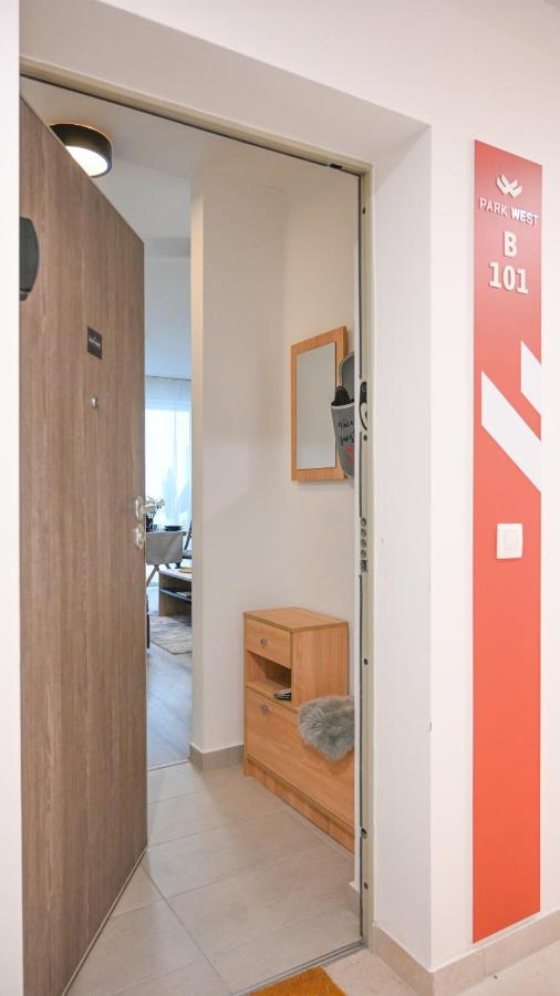 West Park Residence Apartment ブダペスト エクステリア 写真